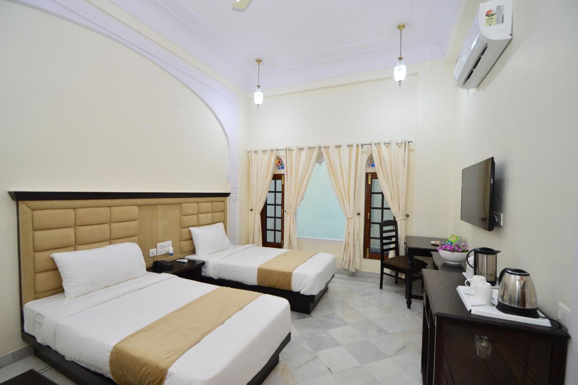 Aaram Baagh Agra Otel Dış mekan fotoğraf